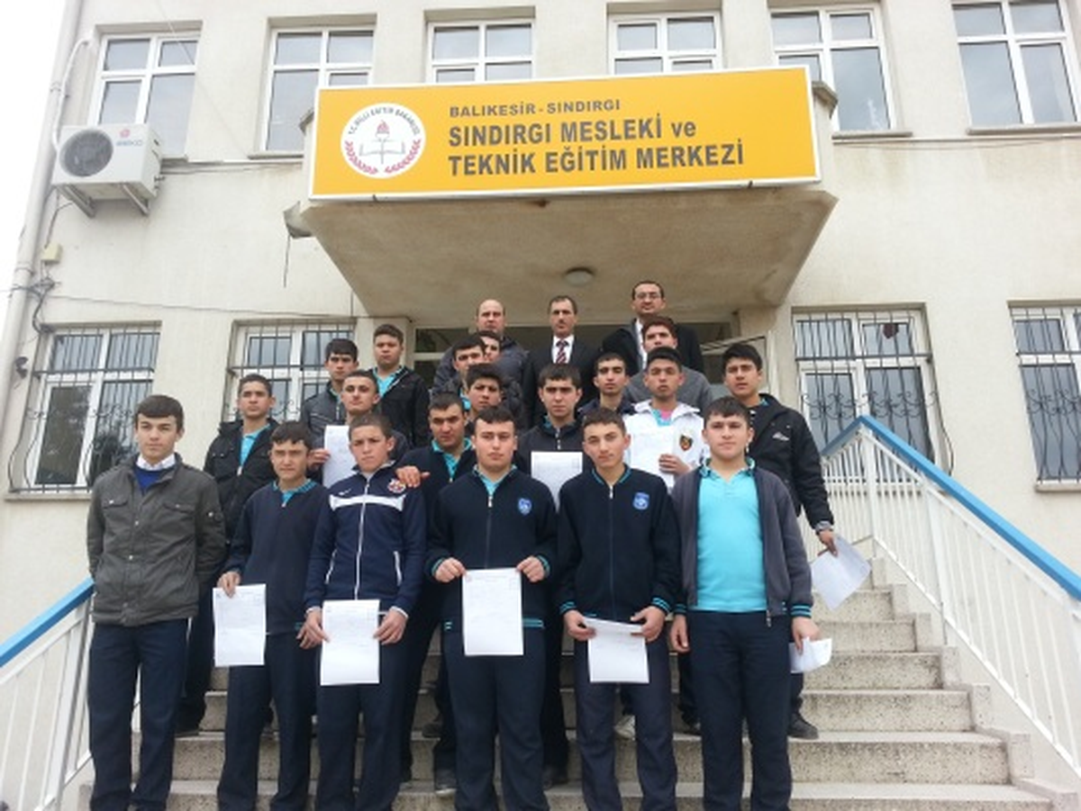 Güreş Antrenörü Kemal Kurt Sındırgı\'da