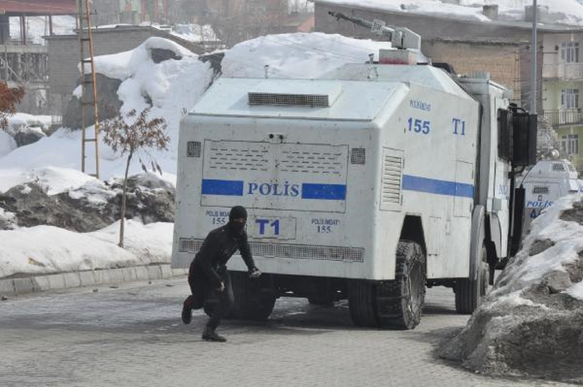 Hakkari\'de Tamamen, Van\'da Kısmen Kapenkler Kapalı(3)