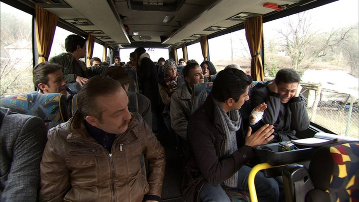 İki Dünya Arasında, Bir Sosyal Sorumluluk Projesi