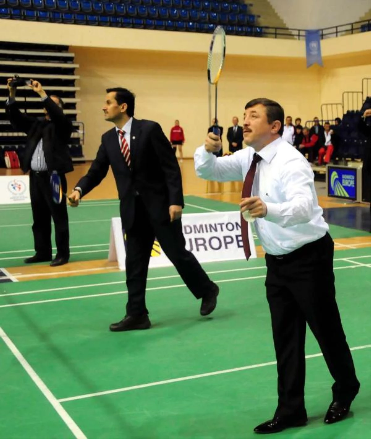 İzmir\'de Badminton Rüzgarı