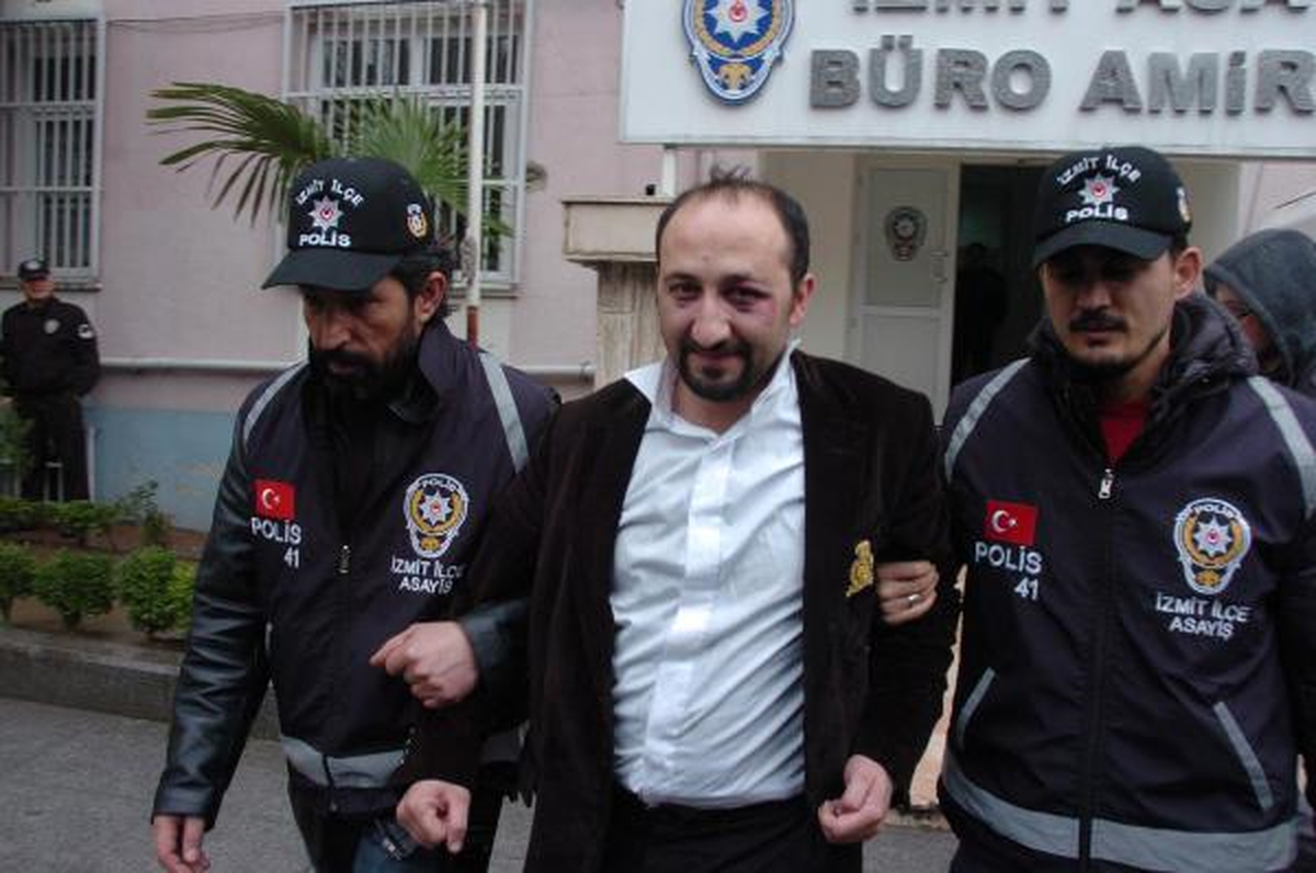 Kavgada Yaralandı, Hastanede Doktora Tükürdü