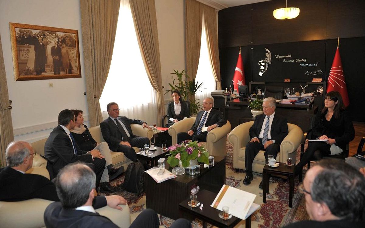 Kılıçdaroğlu, Venedik Komisyonu Başkanı Buquıcchıo ile Görüştü