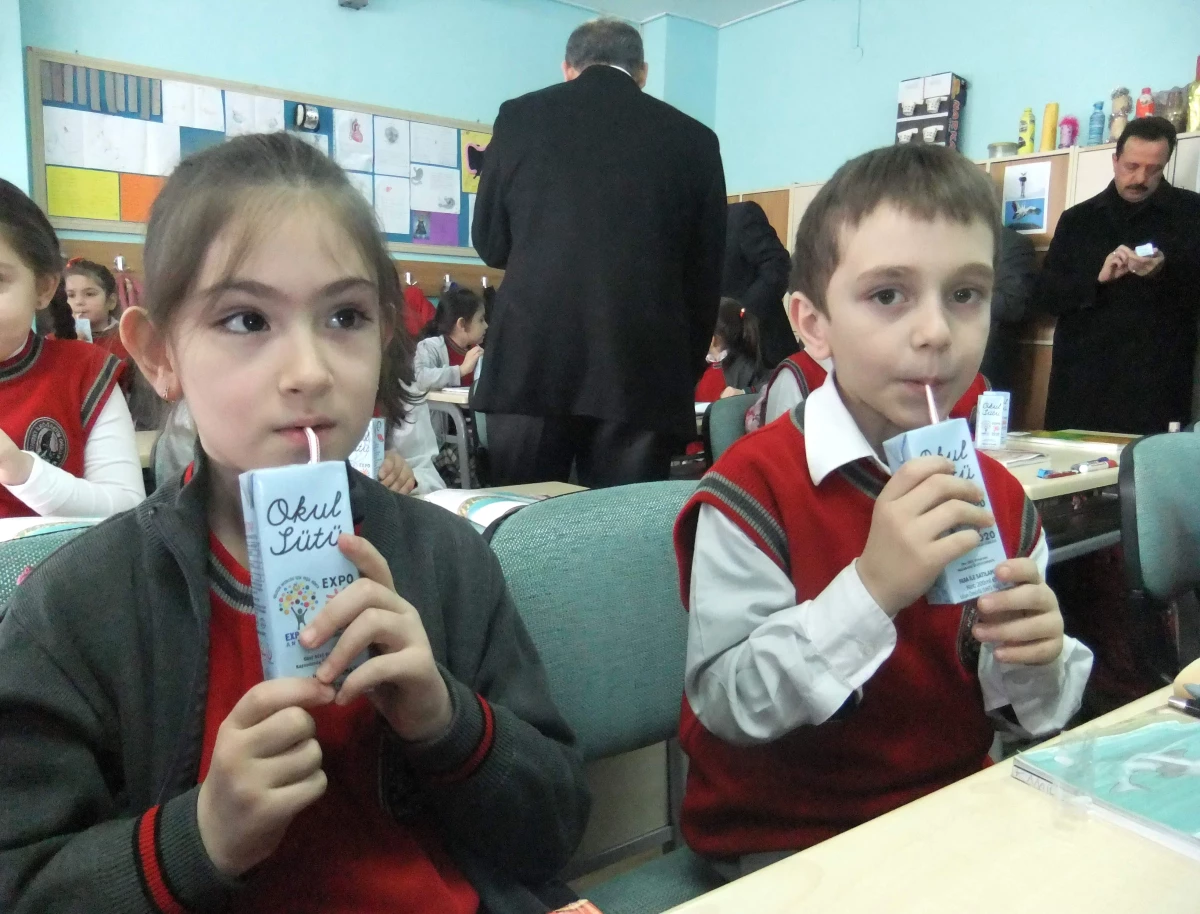 Kütahya\'da Okul Sütü Dağıtımına Başlandı