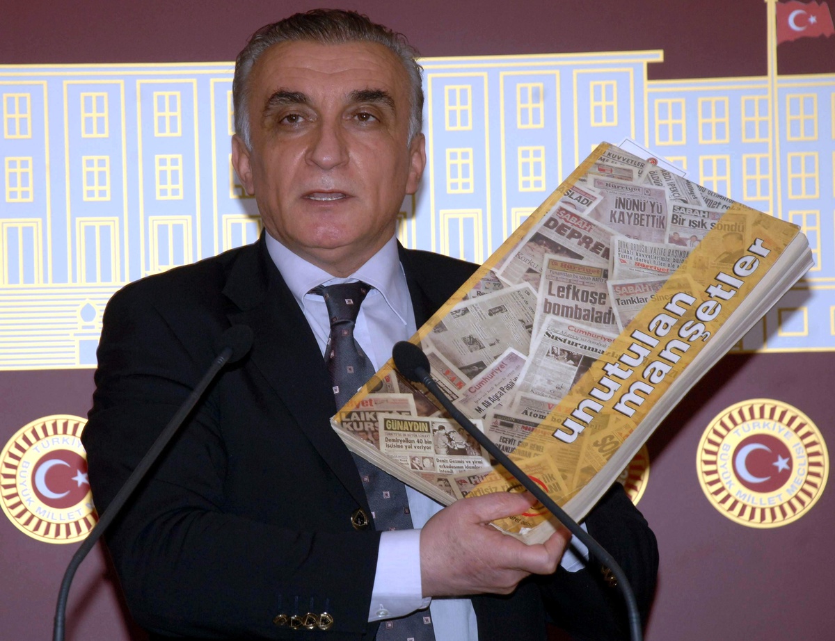 MHP\'li Uzunırmak\'tan Yargı Paketi ve Müzakere Açıklaması