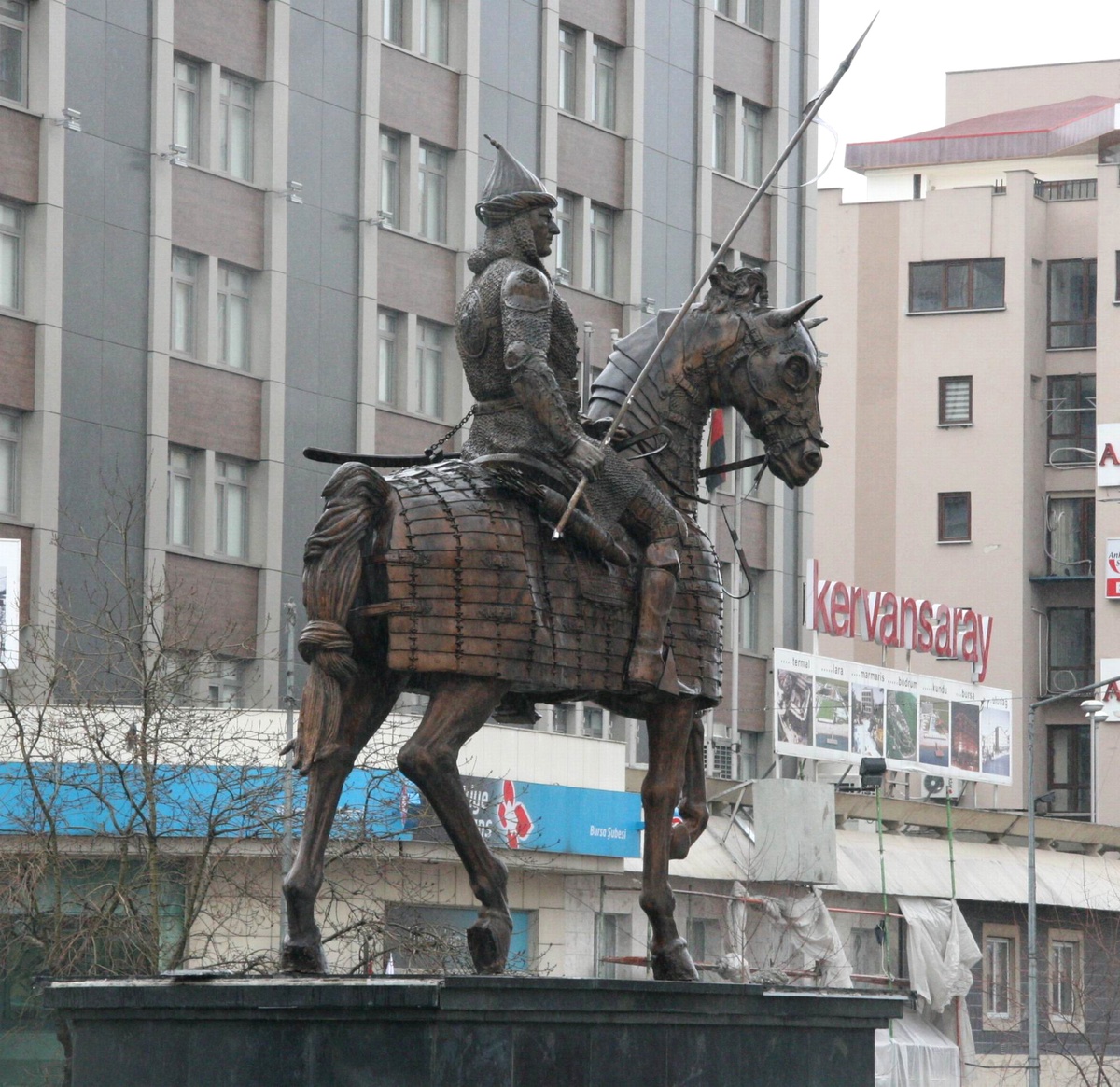 Osmangazi Heykelindeki Mızrağı Kırıp Zarar Verdi