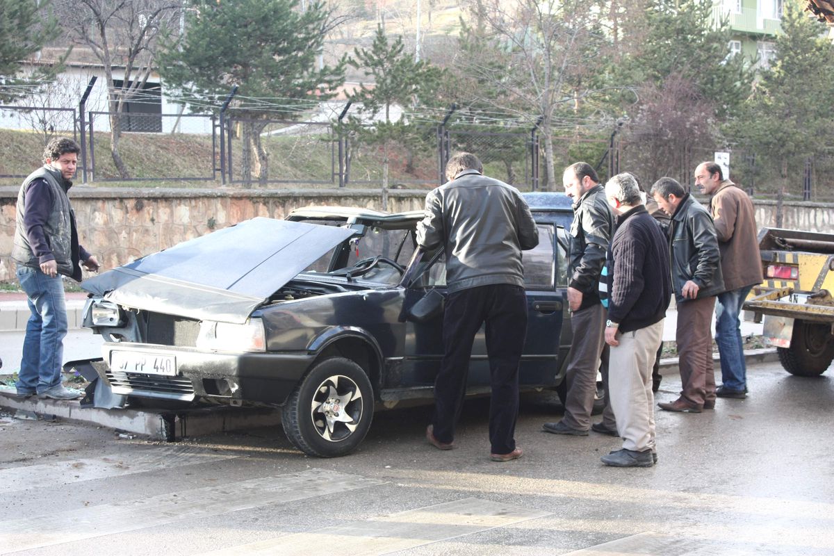 Otomobil Takla Attı: 1 Yaralı