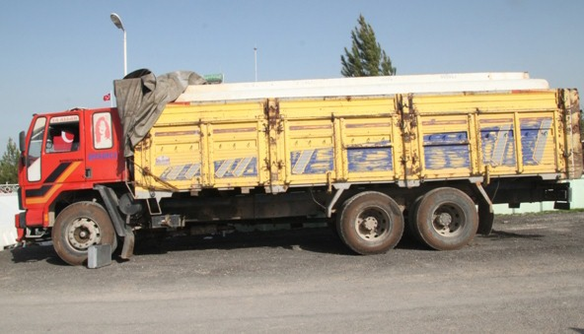 Petrol Boru Hattından Çalınan 25 Bin Litre Akaryakıt Ele Geçirildi