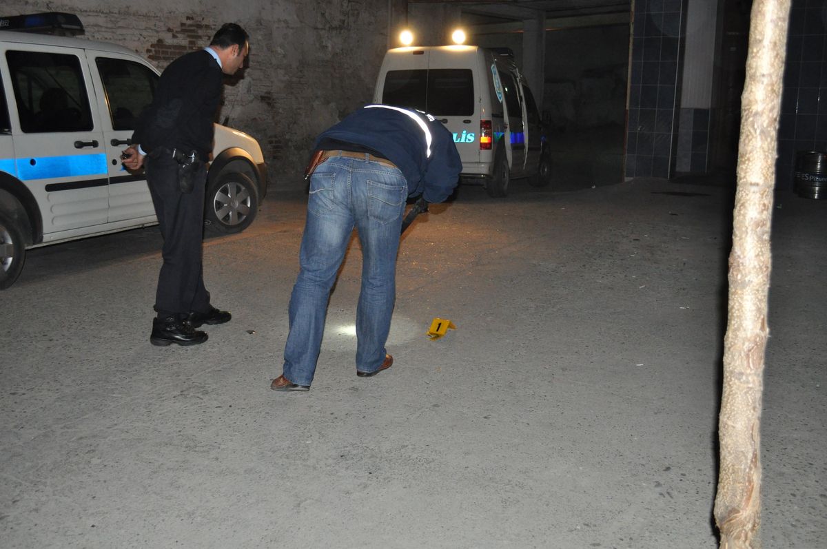 Polis Magandaları Arıyor