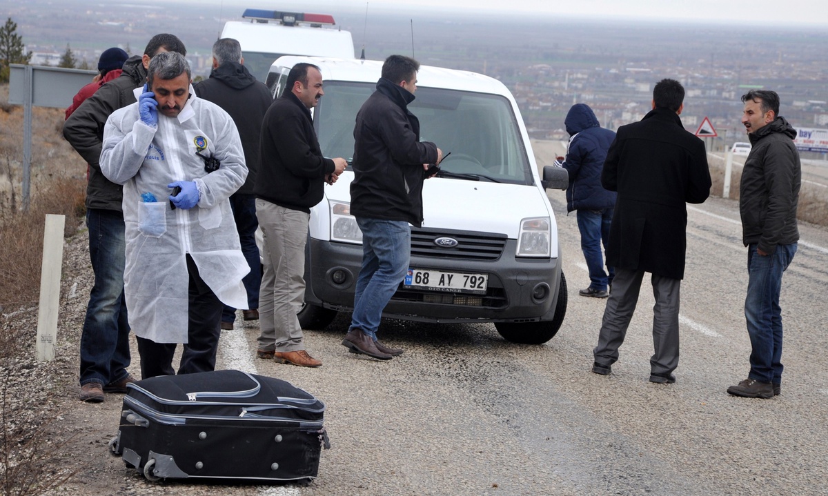 Polisten Kaçan Uyuşturucu Kaçakçıları Kaza Yaptı