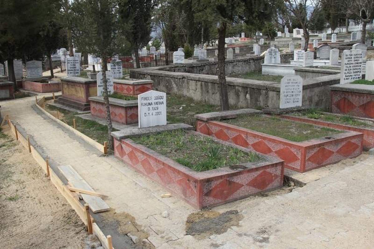 Safranbolu Aile Mezarlığında Çalışmalar Başladı