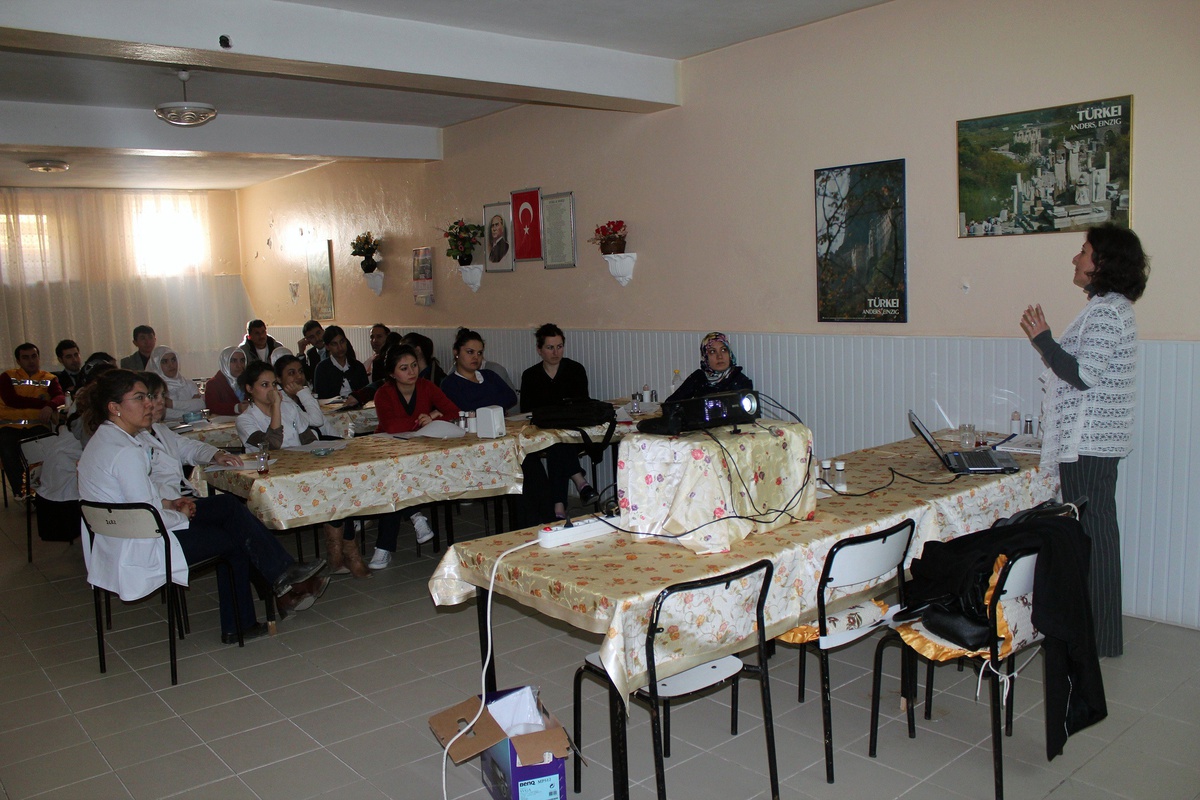 Şiran\'da Zoonoz Hastalıklar Konulu Seminer