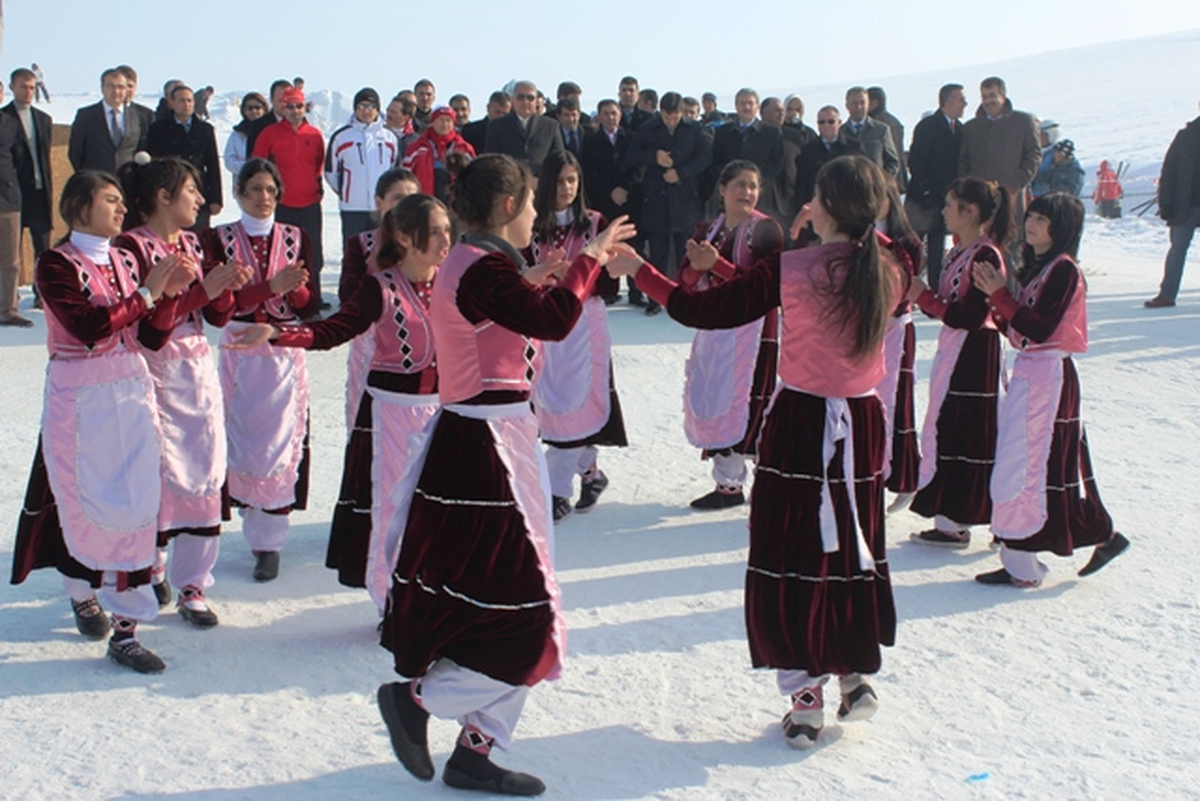 Sokaktan Spora Kayak Eğitimi Projesi