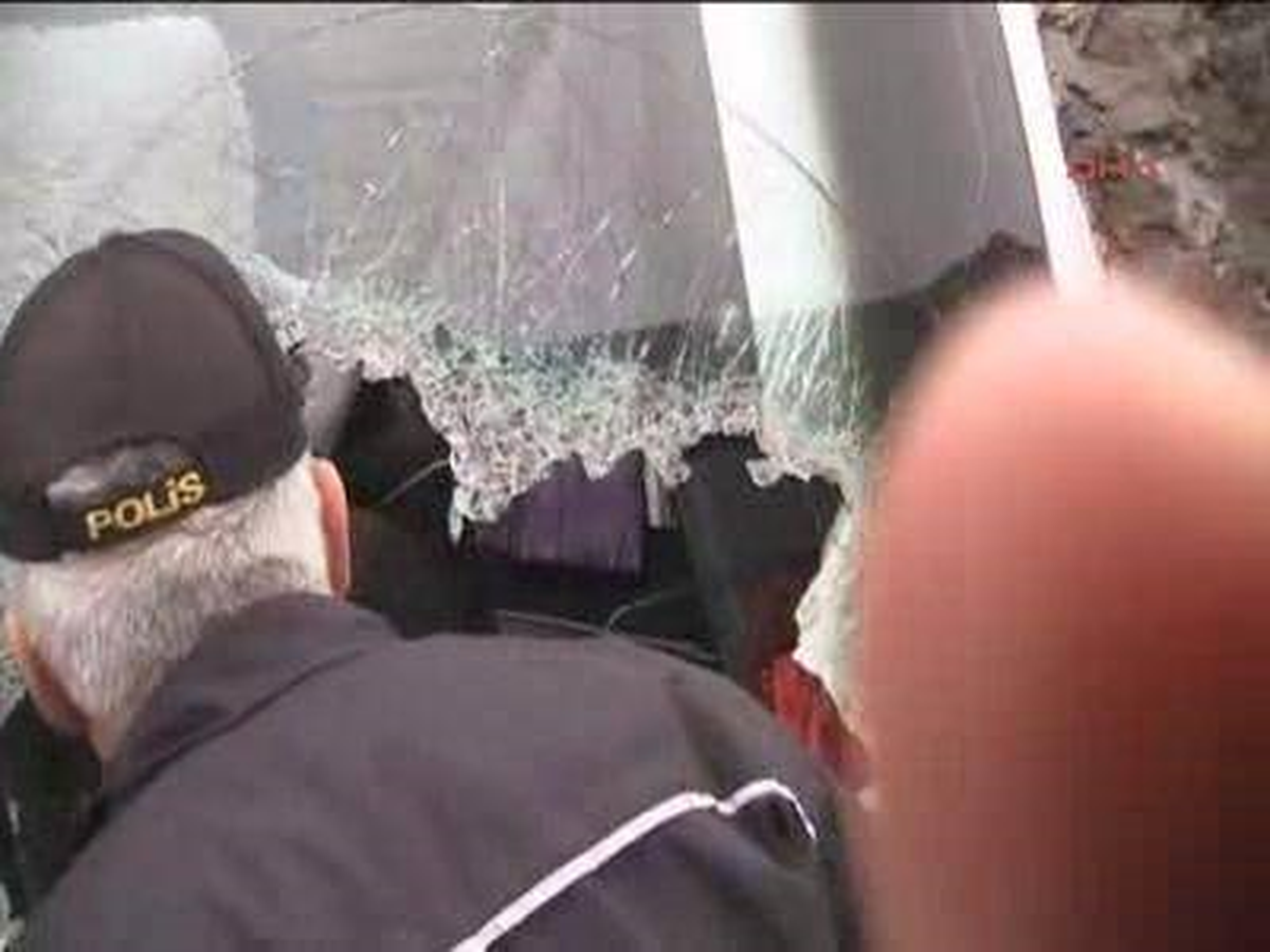 Turistleri Taşıyan Midibüs Devrildi: 16 Yaralı