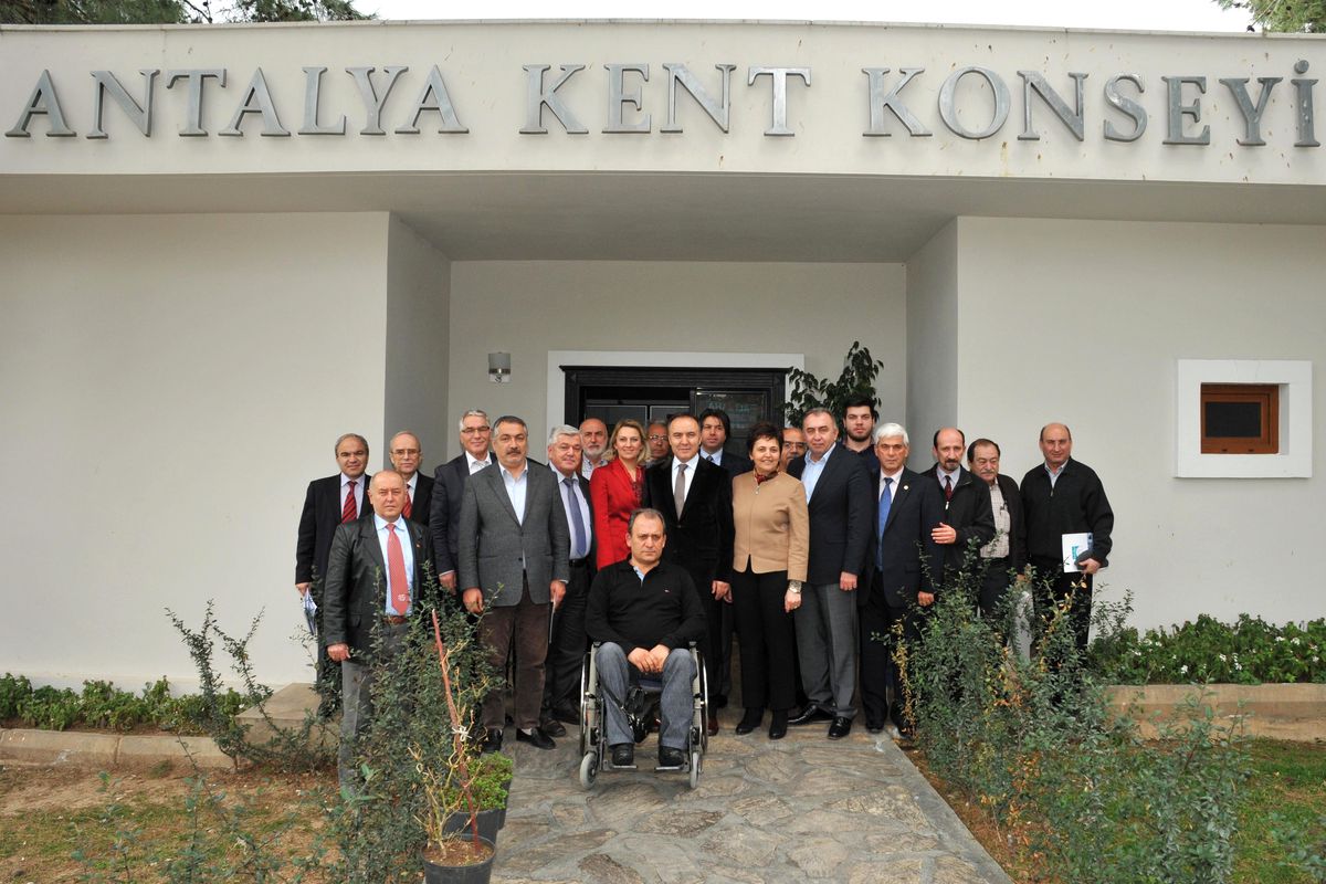 Vali Altıparmak Kent Konseyi Toplantısına Katıldı