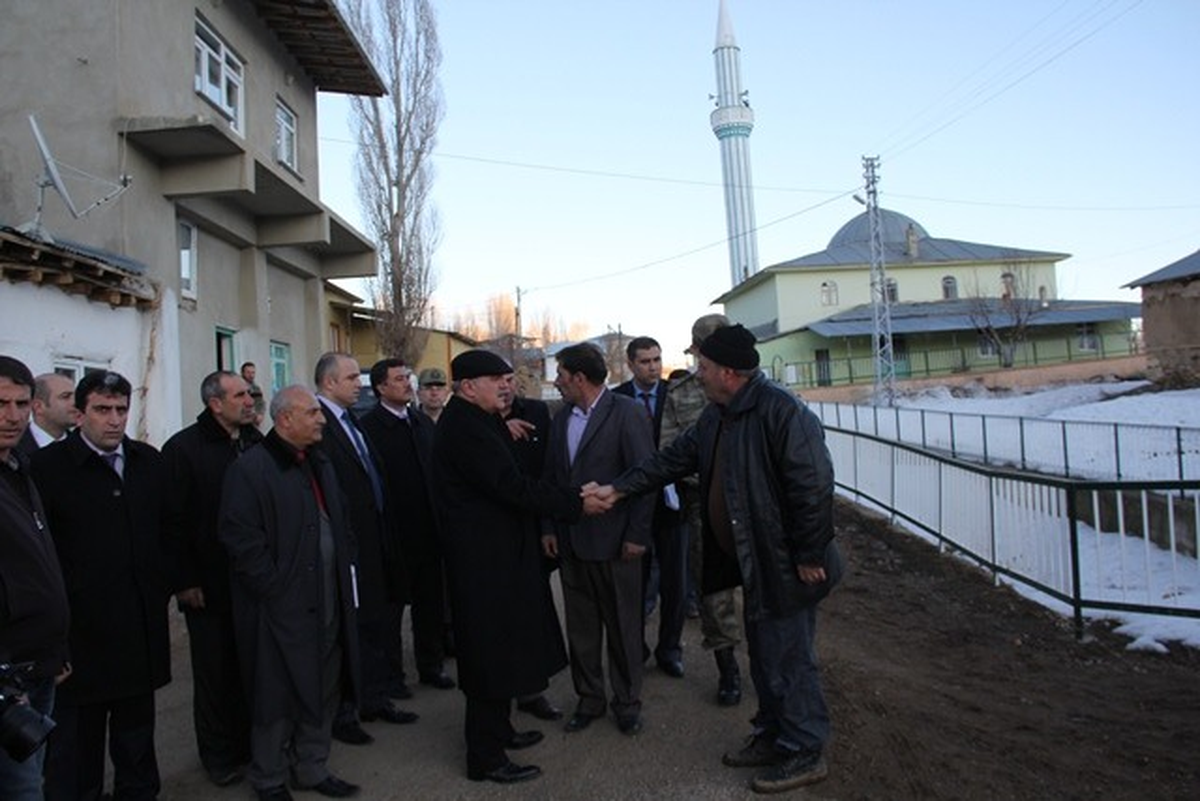 Vali İpek Köy Ziyaretlerine Devam Ediyor