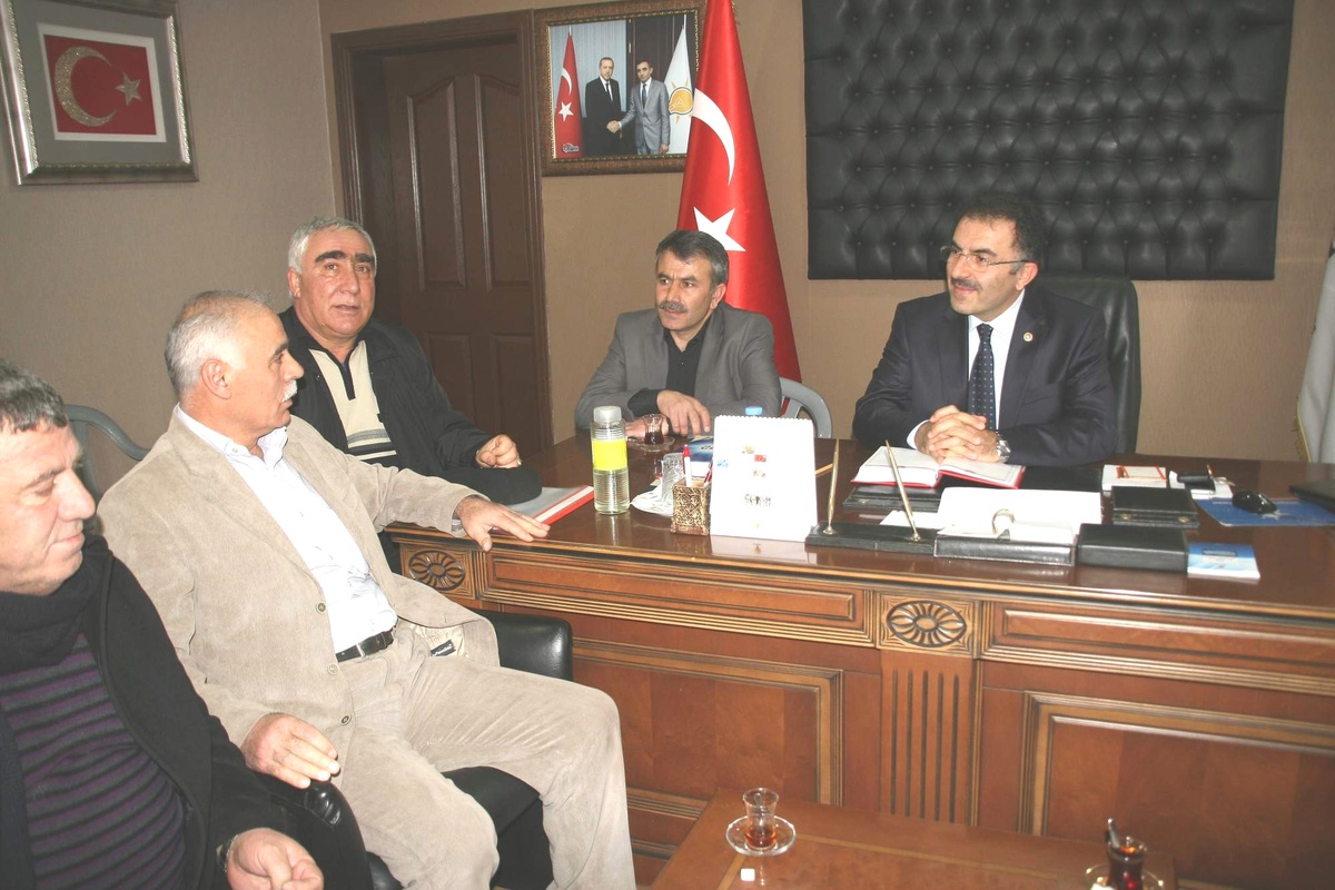 Yozgat Milletvekili Ertuğrul Soysal\'ın Halk Toplantısı Yoğun İlgi Gördü