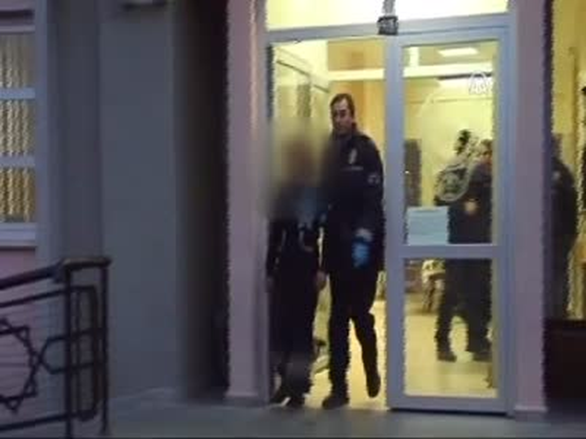 15 Yaşındaki Kız Eroinle Yakalandı