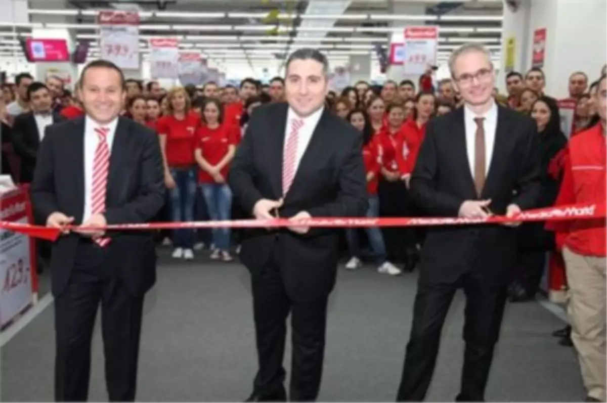 24. Mağazasını Bostancı\'da Açtı