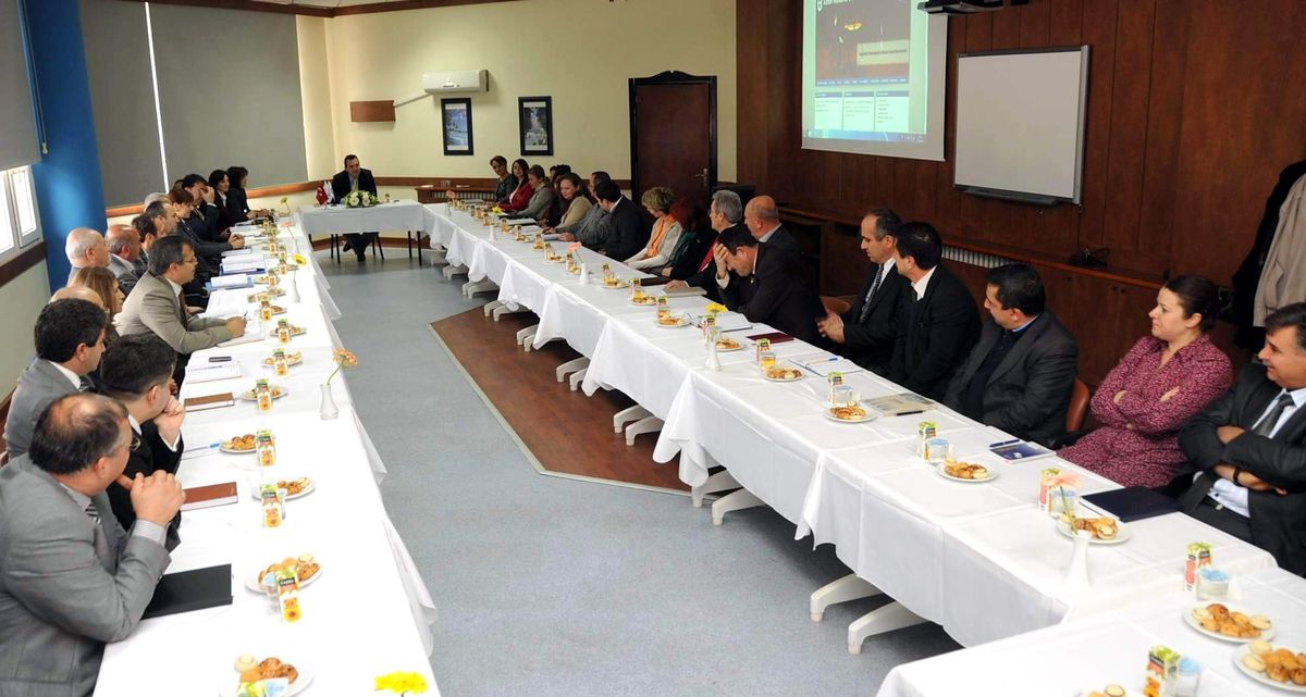 Adü Birim Yöneticileri Sorunları Değerlendirdi