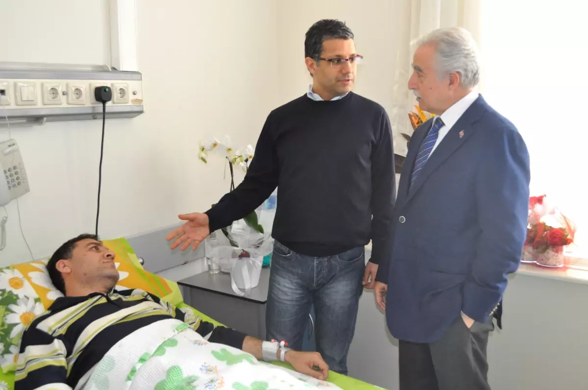 Aldırmaz, Tedavi Gören Şimşir\'i Ziyaret Etti