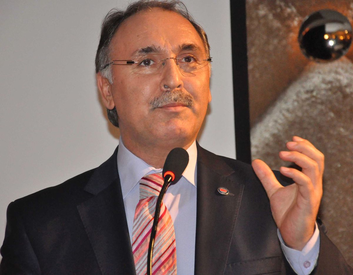 Eğitim Bir Sen Genel Başkan Yardımcısı Ahmet Özer Açıklaması