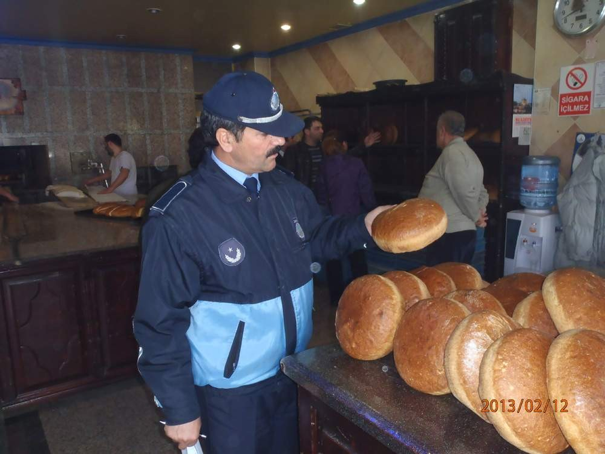 Kartepe Zabıtası\'ndan Fırınlara Denetim