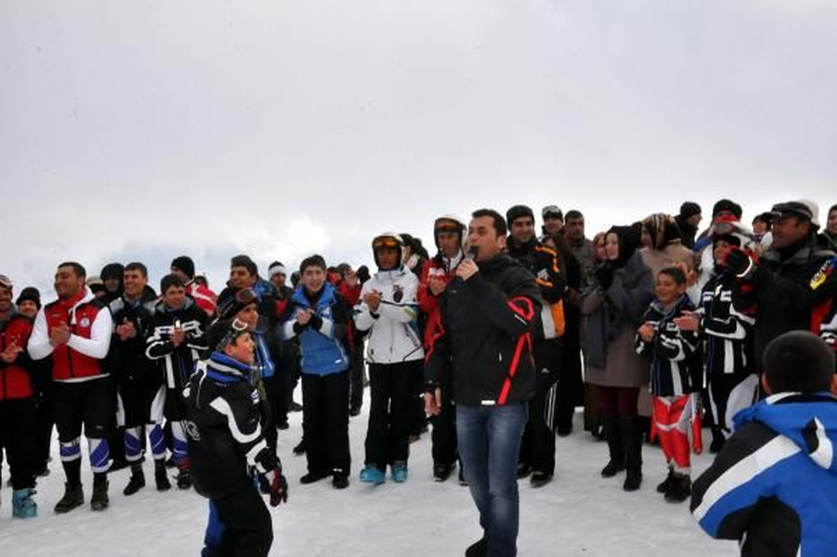 Nemrut Kayak Merkezi\'nde Kar Festivali Nemrut Kayak Merkezi\'nde Kar Festivali