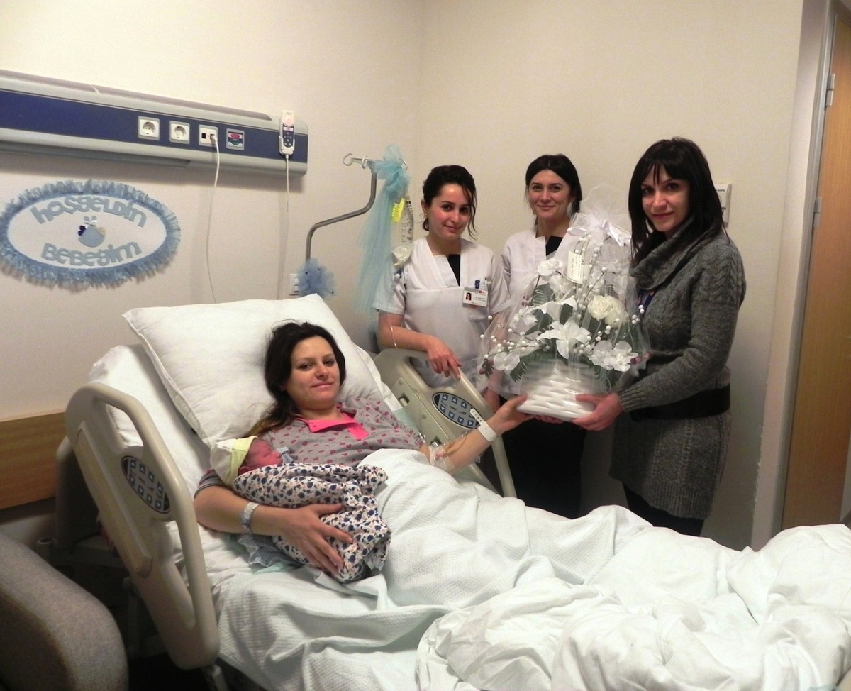 Özel Medline Antalya Hastanesi\'nden Sevgililer Günü Sürprizi