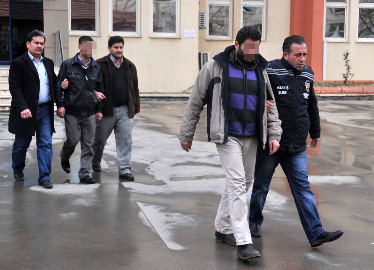 Sahte Polisler Yakalandı
