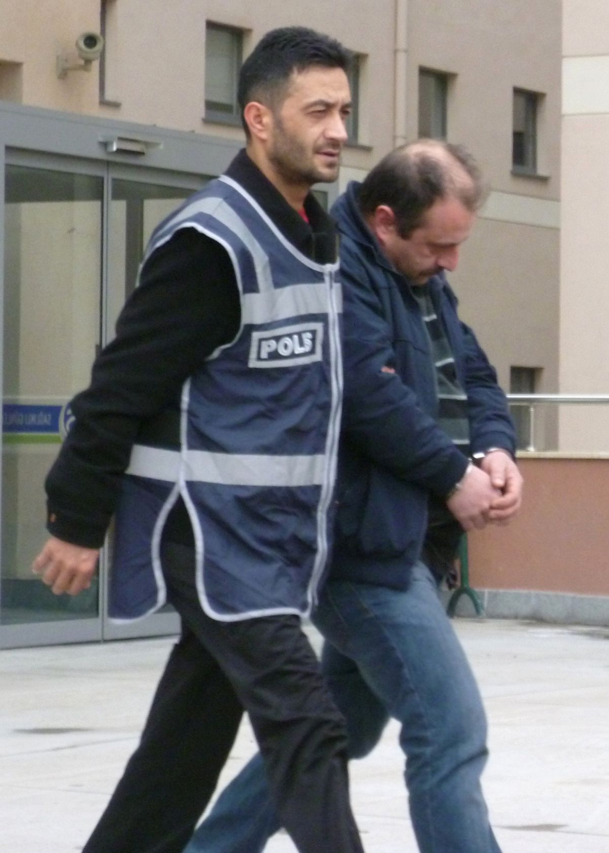 Sakarya\'da 2 Firari Şahıs Yakalandı
