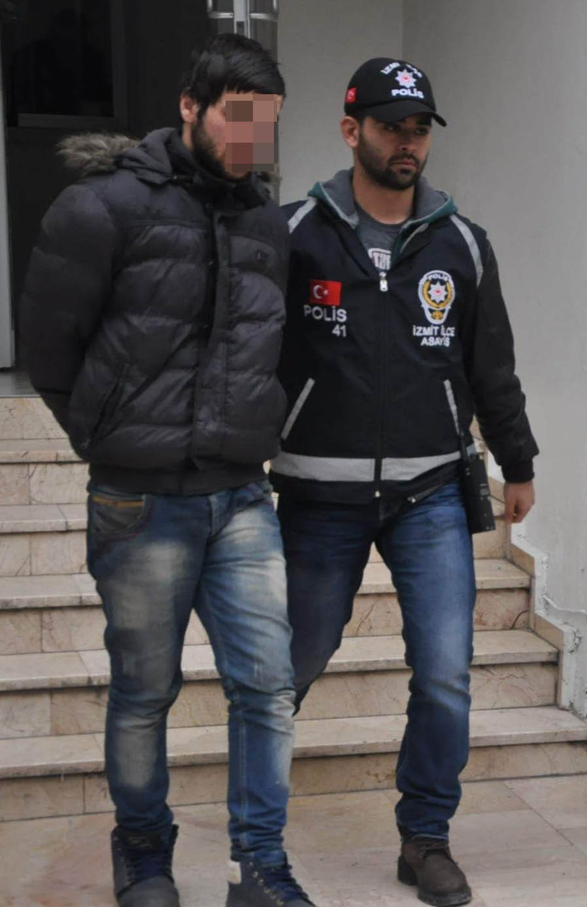 Uyuşturucu İlaç Çalan Zanlılar Yakalandı