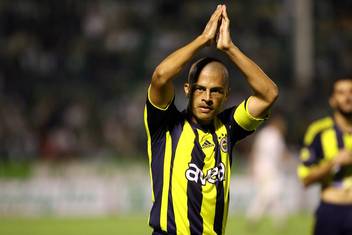 Alex: "En Zor Deplasman Bursa"