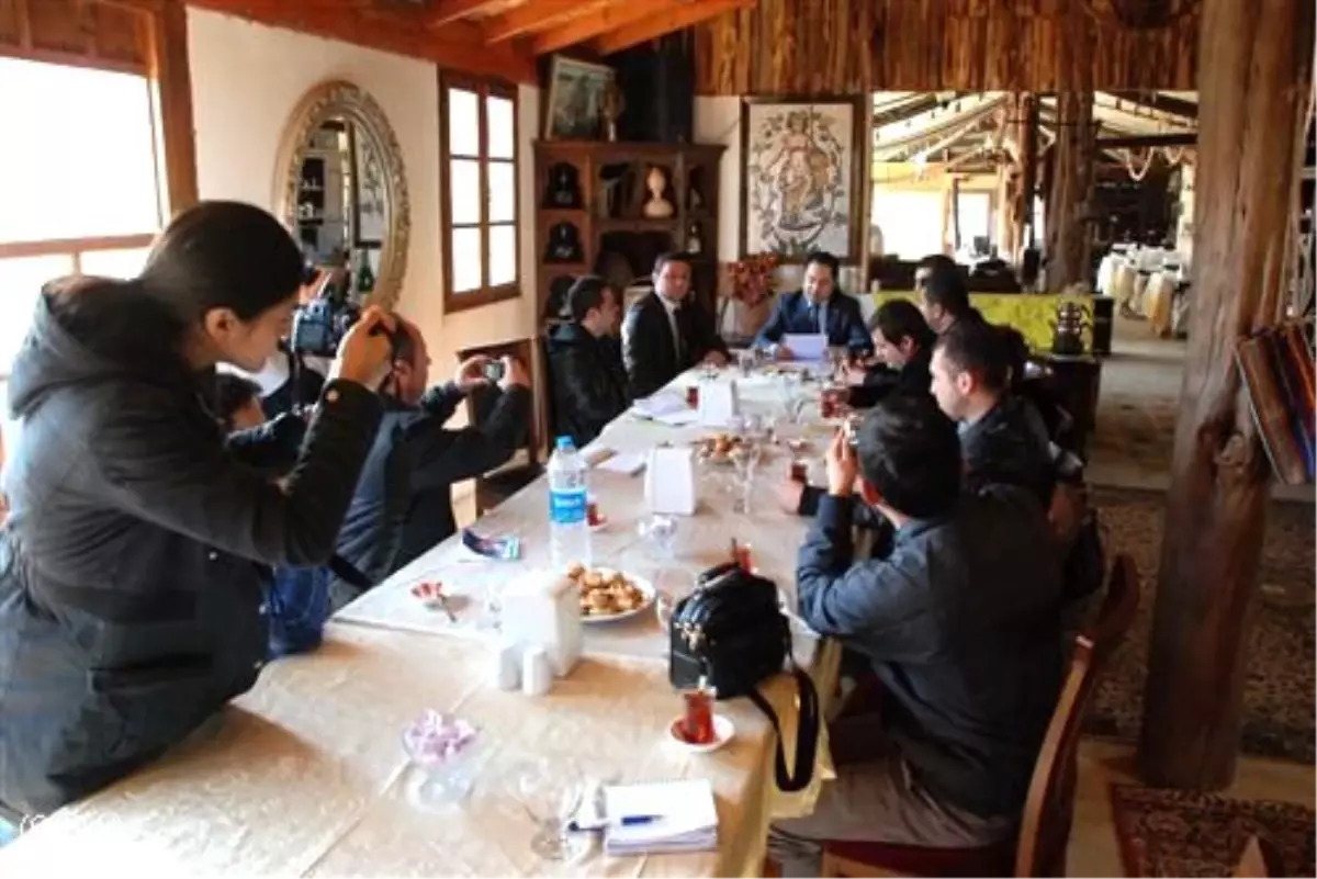 2. Didim Deve Güreşi Festivali 24 Şubat\'ta Yapılacak