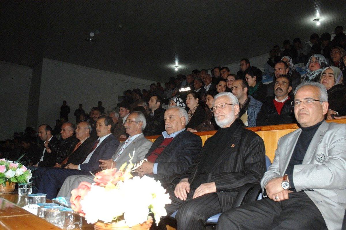 Ceyhan Belediyesi\'nden İlahi Konseri