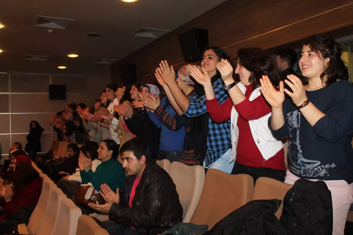 Engelli Öğrenci Ayakta Alkışlandı