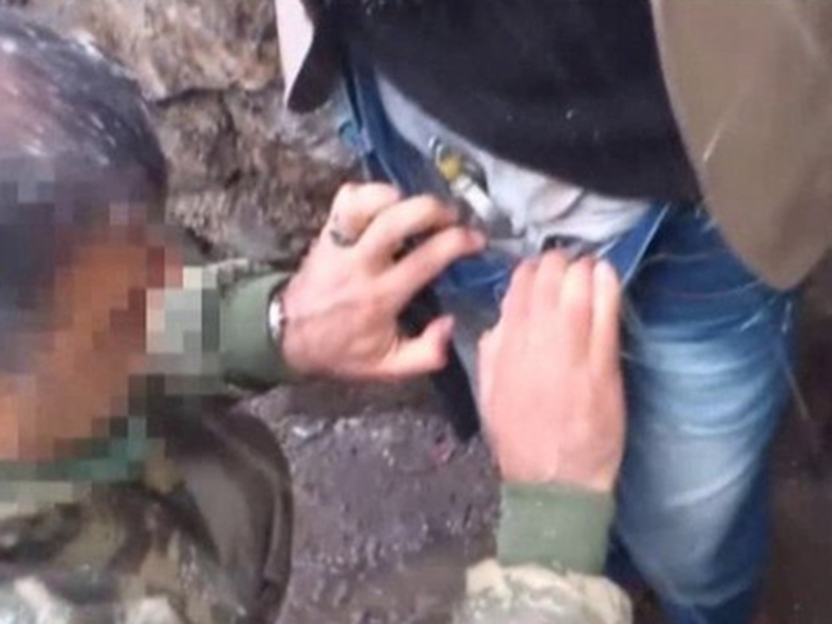 İç Çamaşırından El Bombası Çıktı