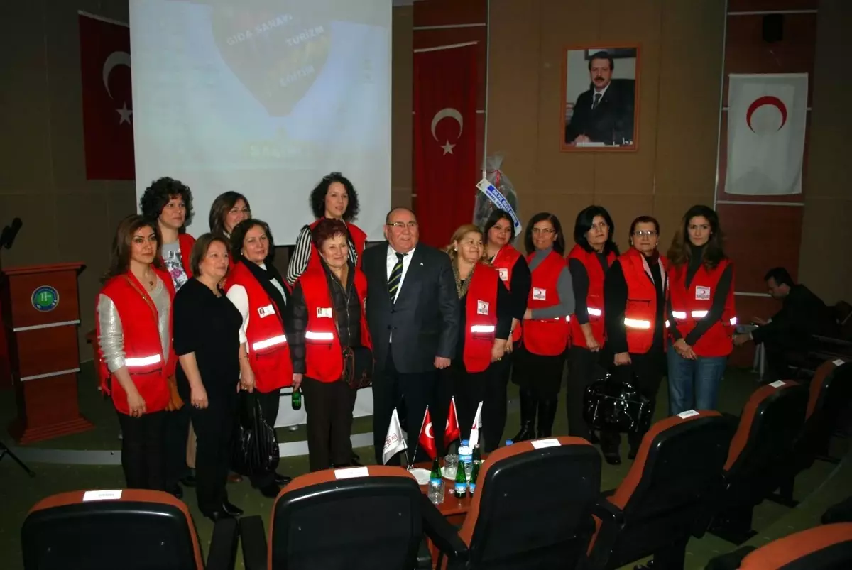 Kızılay Salihli Şubesi\'nde Türkoğlu Güven Tazeledi