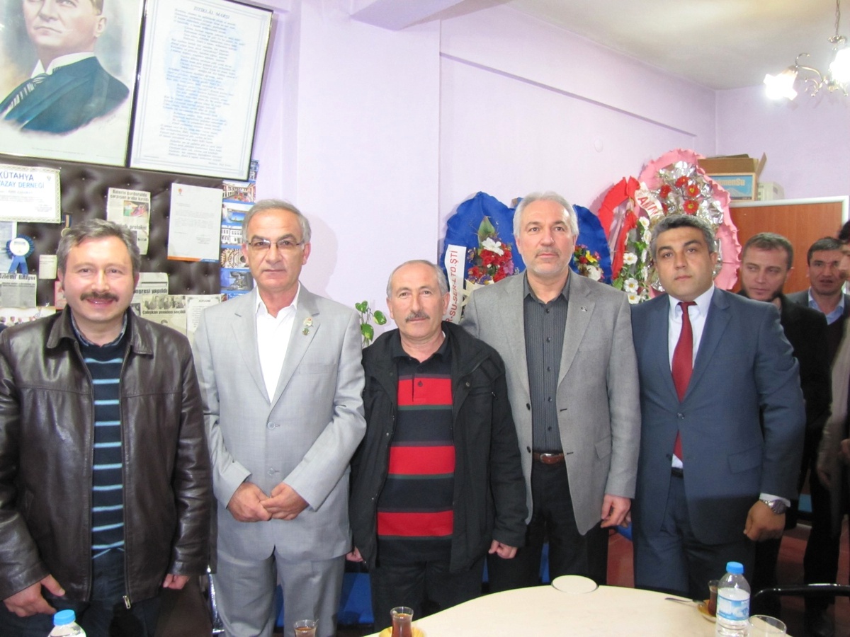 MHP\'li 2 Belediye Meclis Üyesi AK Parti\'ye Katıldı