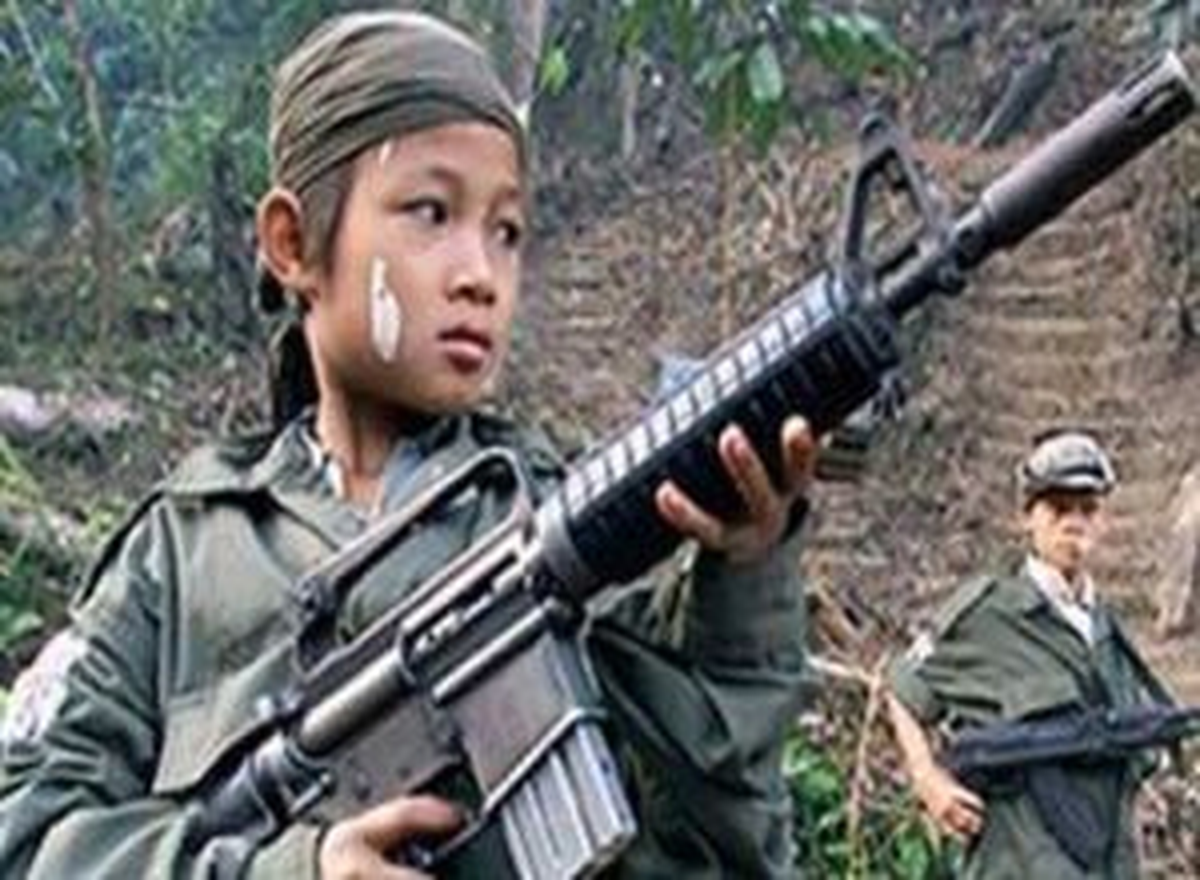 Myanmar 24 "Çocuk Asker"İ Ordudan Ayırdı