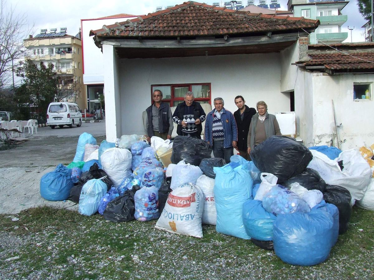 Ortaca\'dan Mavi Kapak Kampanyasına Destek