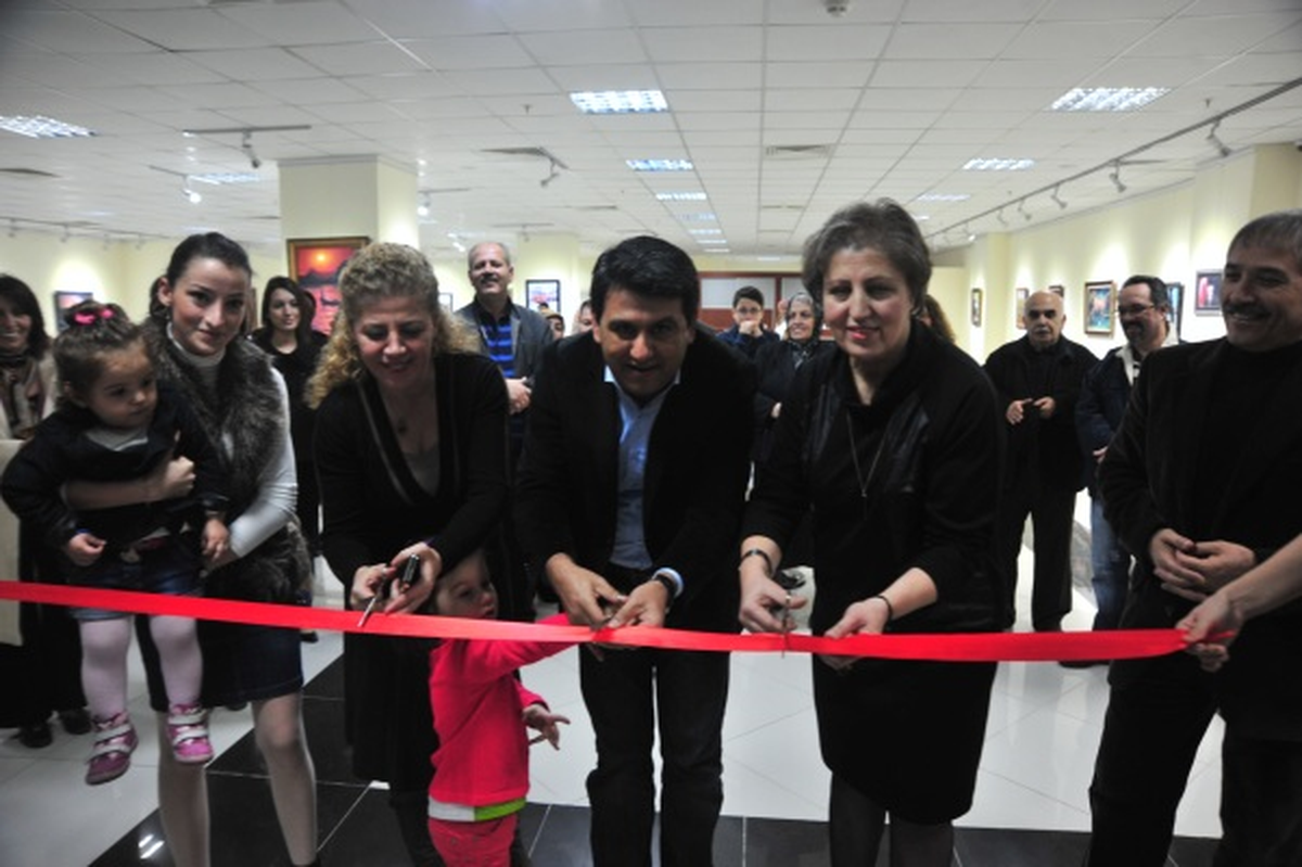 "Renklerin Gücü" Sergisi