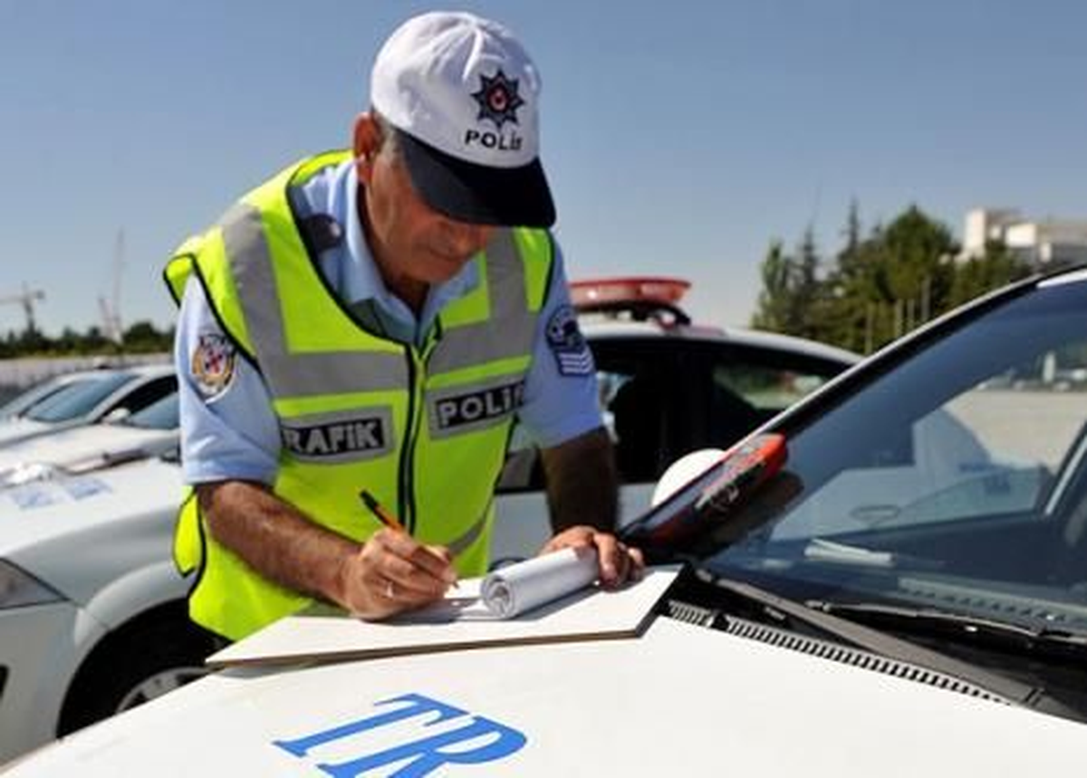 Trafikte Bunları Yapan Yandı