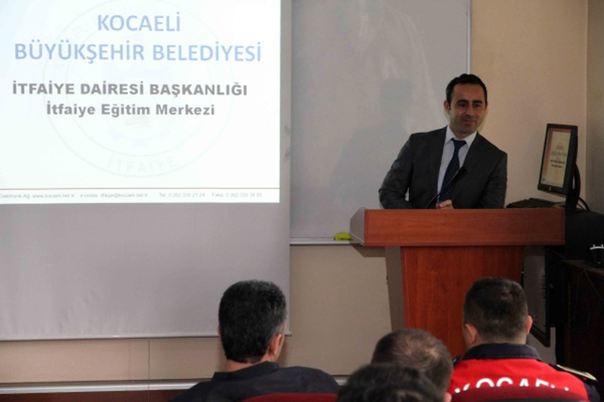 Türkiye\'nin İtfaiyesi\'ni Büyükşehir Eğitiyor