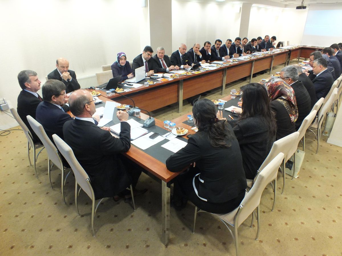 AK Parti\'de Konya Yatırımları Konuşuldu