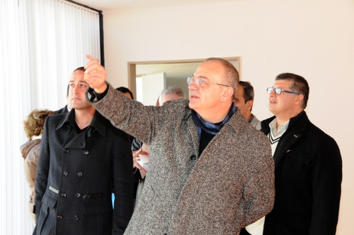 Atatürk Gençlik Merkezi\'nde Son Rötuş