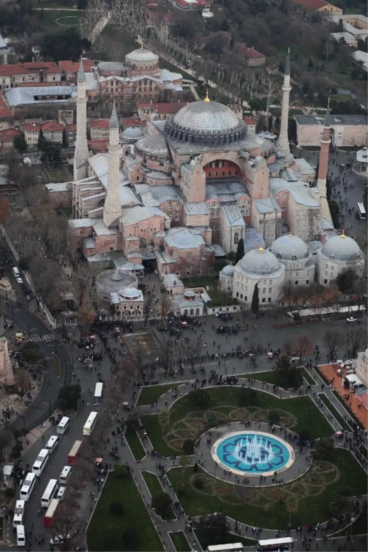 Ayasofya ve Yerebatan Sarnıcı\'na Turist Akını