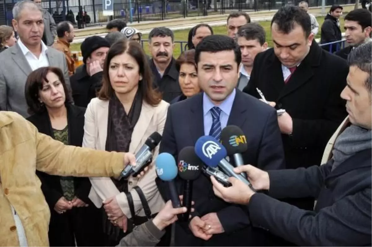 Demirtaş: Valilikler Kaldırılmalı