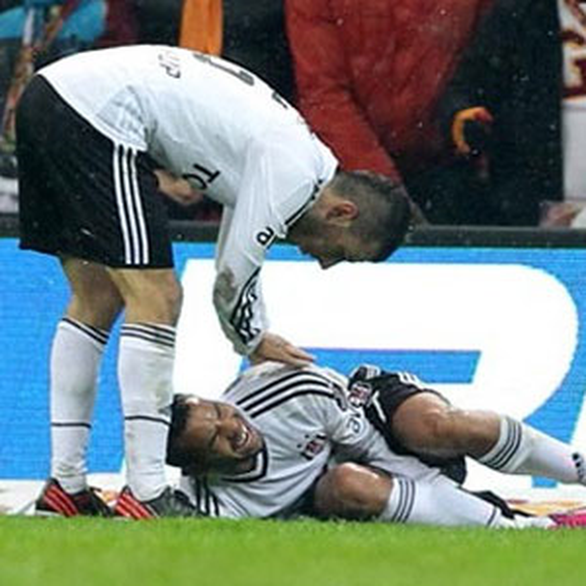 Beşiktaş\'a 2 İyi 2 Kötü Haber