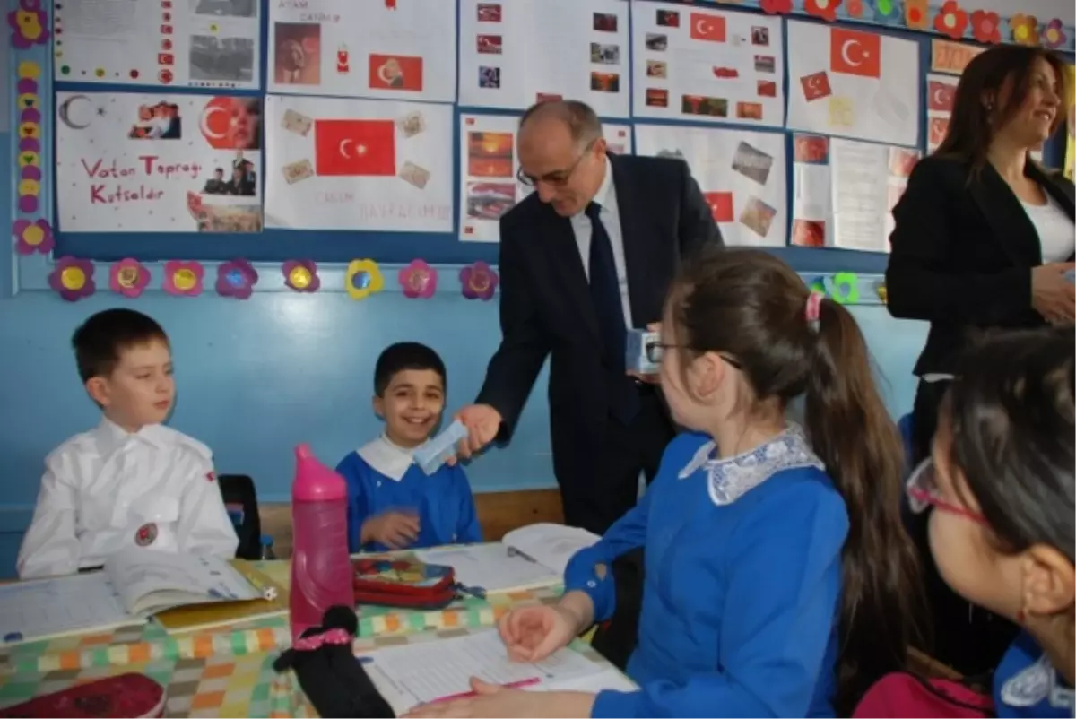 Bolu\'da Okullarda Süt Dağıtımı Başladı