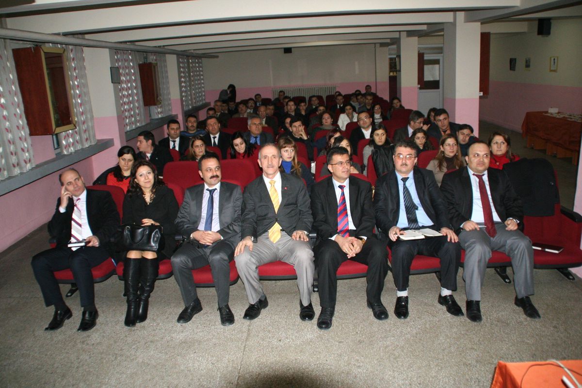 Devrek\'te, Memurlara Eğitim Semineri